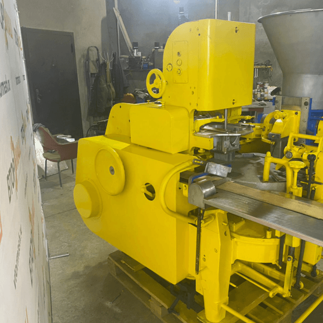 Фасовщик творога М6-АР2Т брикеты от 180 гр до 200 гр инв.8406