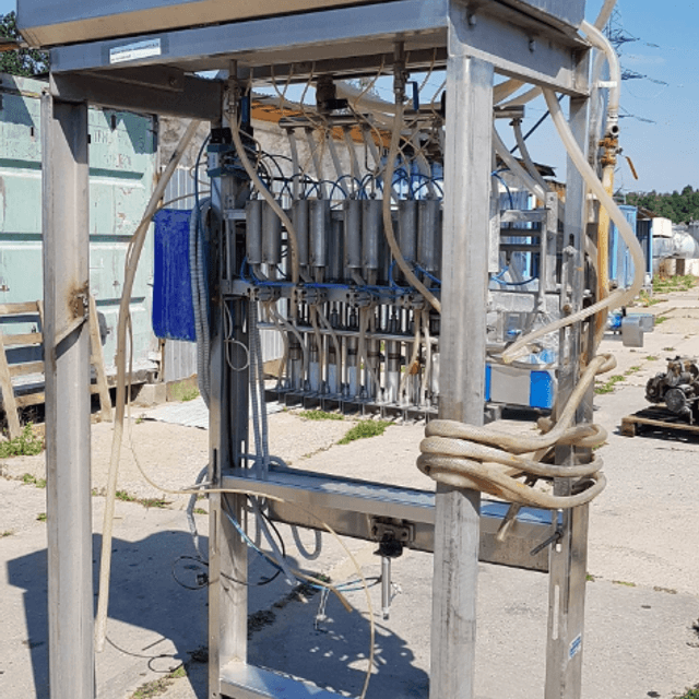 Автомат розлива линейный АРЛ-8с ПЭТ бутылка от 0,2 до 2,0 л