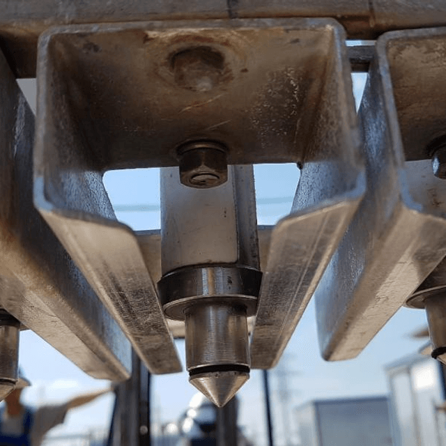 Автомат розлива линейный АРЛ-8с ПЭТ бутылка от 0,2 до 2,0 л