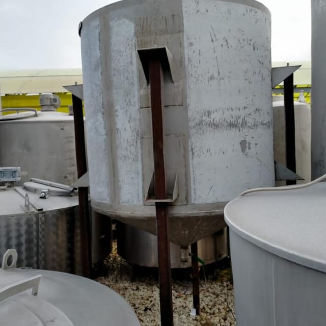 Емкость 2м3 с конусом инв.8946