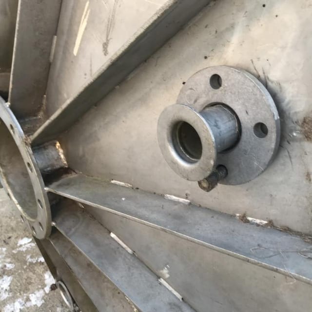 Емкость 3,5 м3 с конусом инв.8343