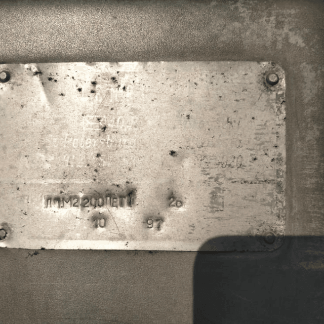 Розливо-укупорочный автомат ЛПМ2-200ПЭТ1 инв.5906