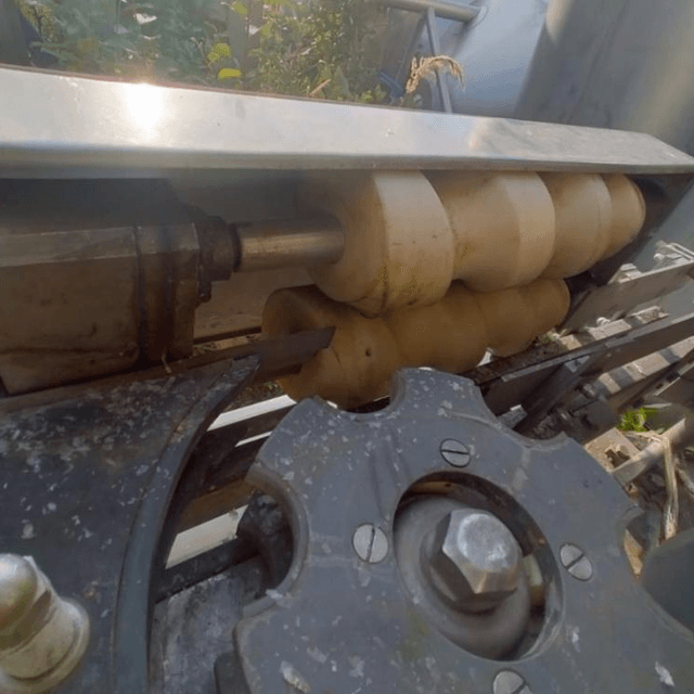 Розливо-укупорочный автомат ЛПМ2-200ПЭТ1 инв.5906