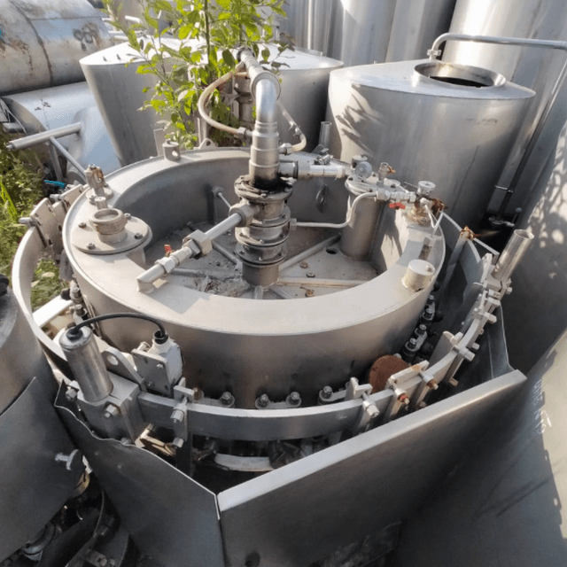 Розливо-укупорочный автомат ЛПМ2-200ПЭТ1 инв.5906