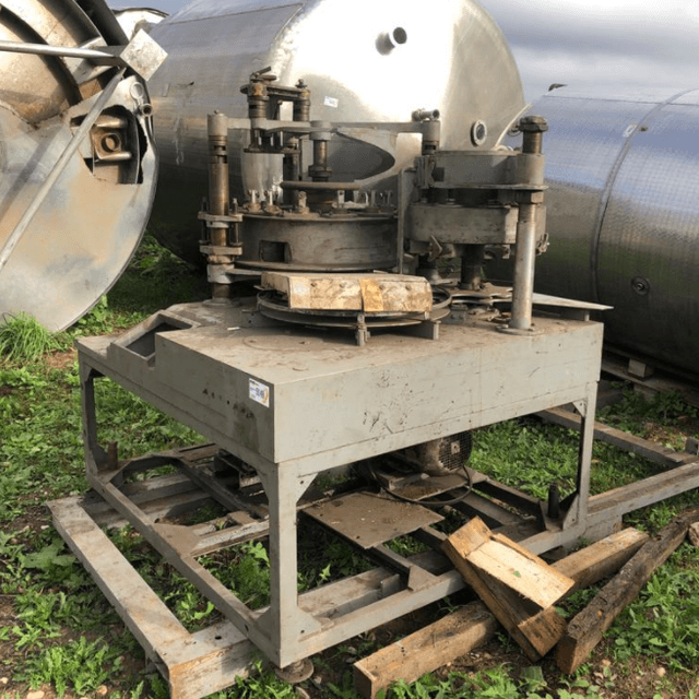 Дозатор (наполнитель) тушенки В2-ФНА инв.9154