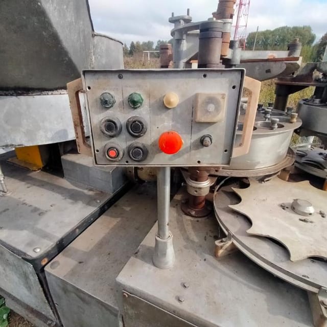 Дозатор (наполнитель) тушенки В2-ФНА инв.9155