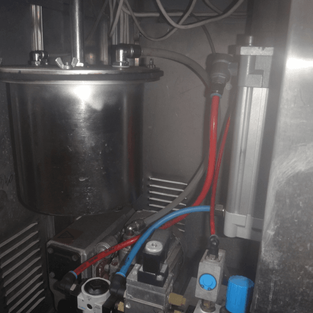 Вакуум-упаковщик(клипсатор) СМ-1U инв.5809