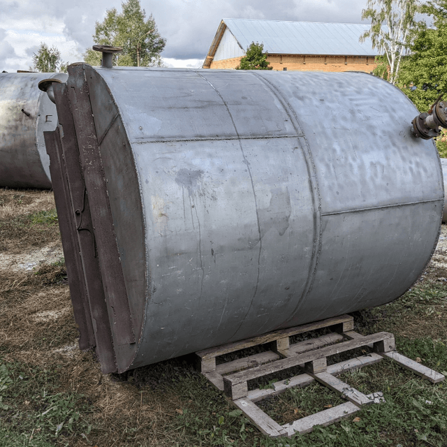 Емкость 5 куб.м, вертикальная