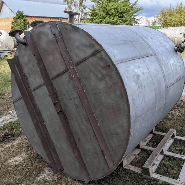 Емкость 5 куб.м, вертикальная