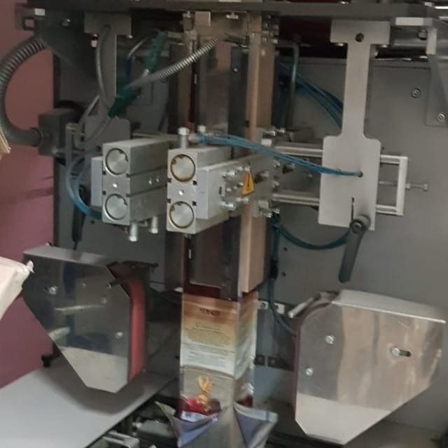 Фасовочный автомат сыпучих Бестром с мультиголовой yamato