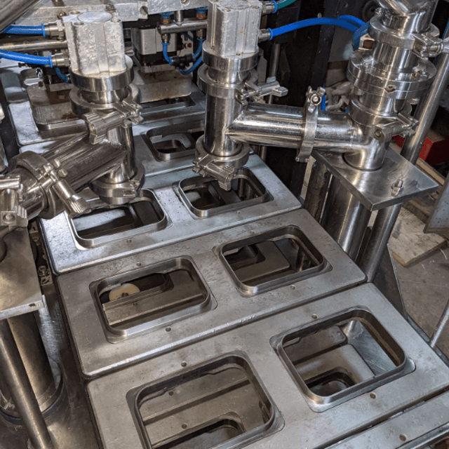 Фасовочно-упаковочная машина в ванночки Паст Пак 2Л е.2004