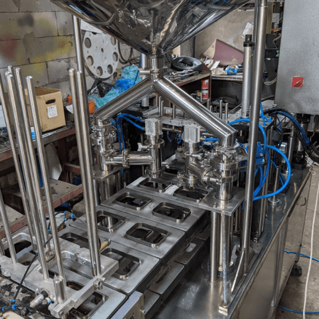 Фасовочно-упаковочная машина в ванночки Паст Пак 2Л е.2004