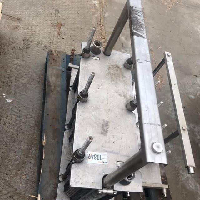 Теплообменник пластинчатый 5т Славутич инв.10849