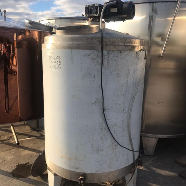 Ёмкость 1 куб.м с рубашкой инв.10865