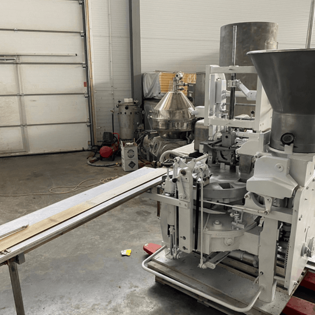 Фасовщик творога М6-АР2Т пачка от 180 гр до 250гр инв.10690