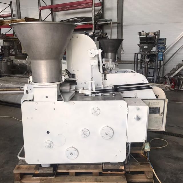 Фасовщик творожных сырков М6-АР2С пачка 100 гр инв.10689