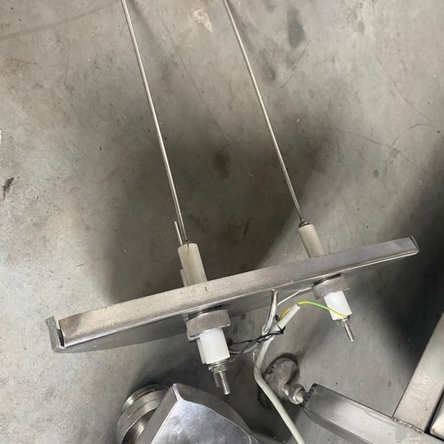 Линия розлива молока 1500бут  АДНК 39ЛР инв.8155