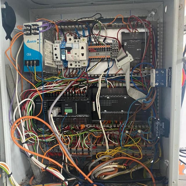 Линия розлива молока 1500бут  АДНК 39ЛР инв.8155