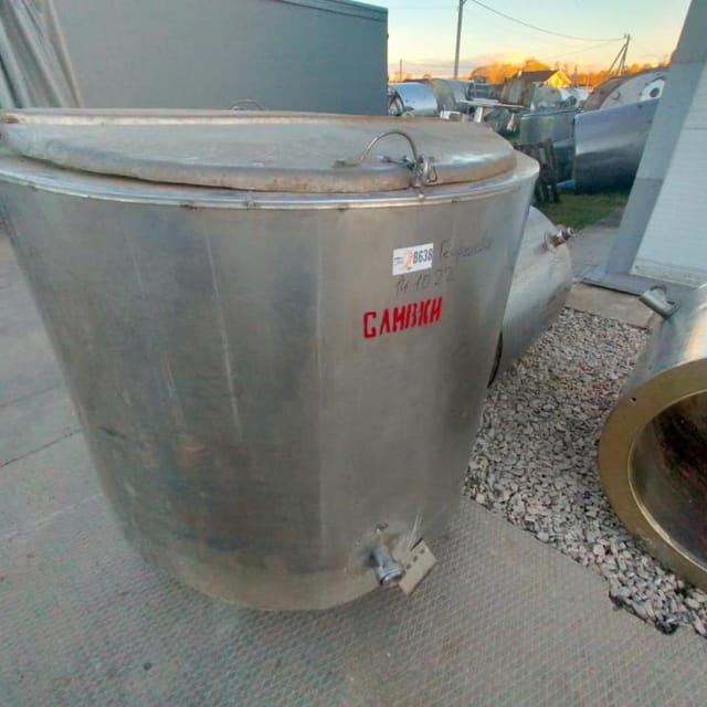 Ёмкость 1200л инв.8638