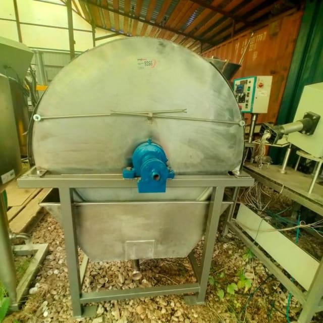 Охладитель творога УПТ с черной рамой инв.9266