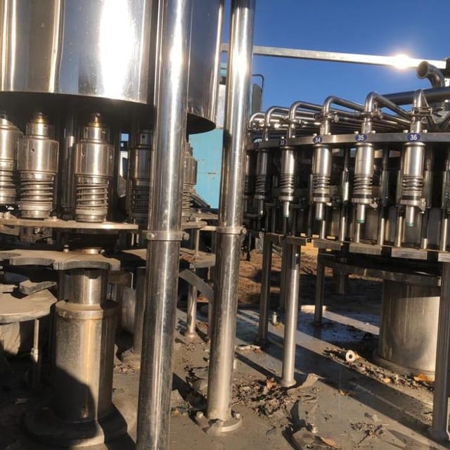 Триблок розлива в ПЭТ 6000 бут.1л инв.9935