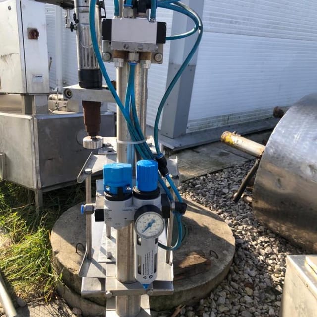 Линия розлива газ.воды в ПЭТ 700 бут/час инв.9936