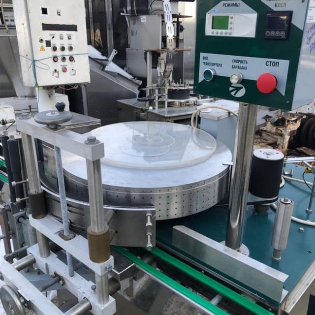 Линия розлива газ.воды в ПЭТ 700 бут/час инв.9936