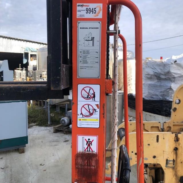 Линия розлива газ.воды в ПЭТ 700 бут/час инв.9936