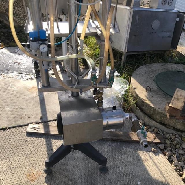 Линия розлива газ.воды в ПЭТ 700 бут/час инв.9936