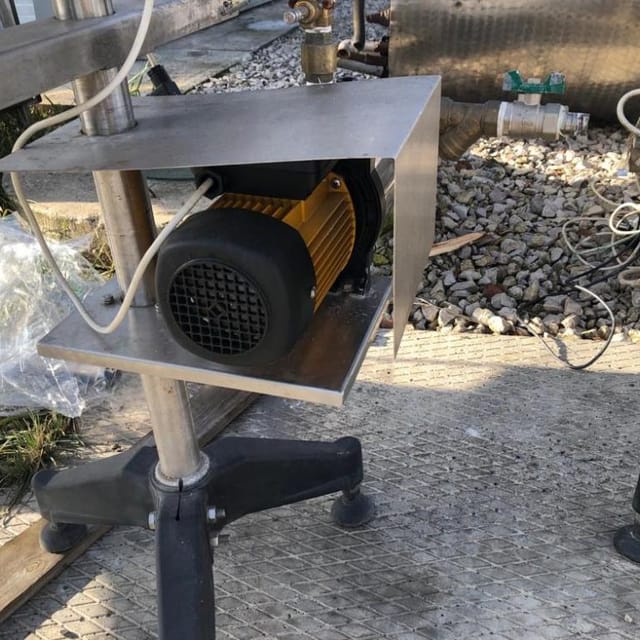 Линия розлива газ.воды в ПЭТ 700 бут/час инв.9936