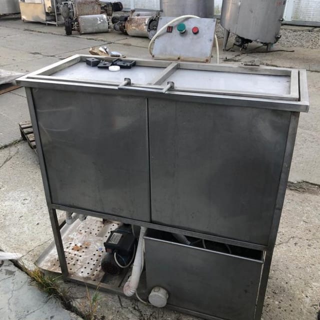 Линия розлива газ.воды в ПЭТ 700 бут/час инв.9936