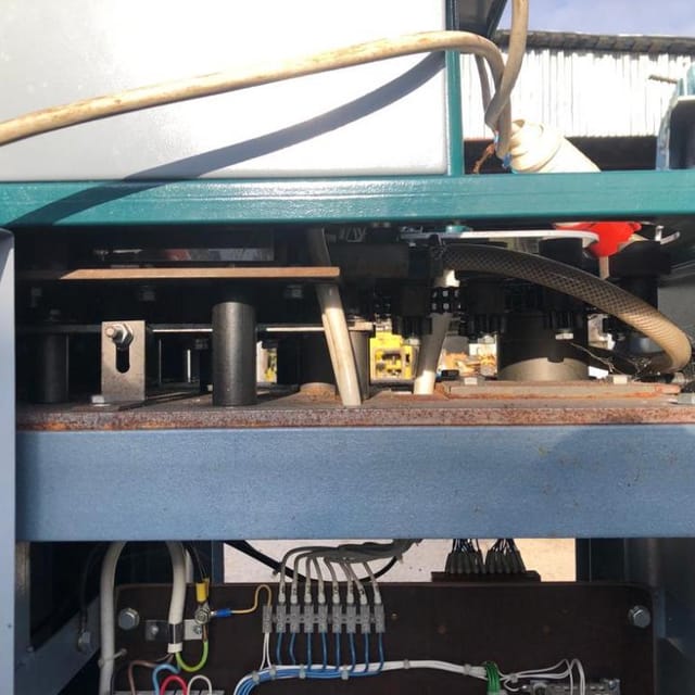 Линия розлива газ.воды в ПЭТ 700 бут/час инв.9936