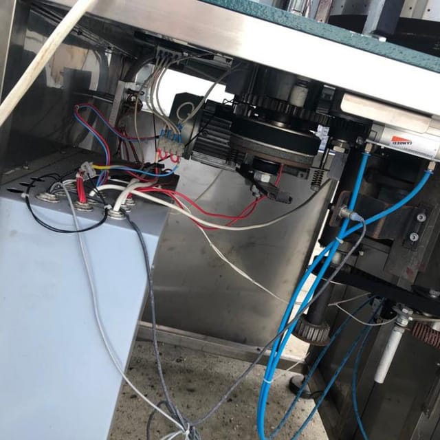 Линия розлива газ.воды в ПЭТ 700 бут/час инв.9936