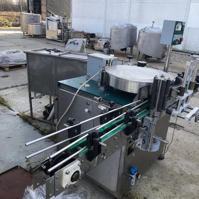 Линия розлива газ.воды в ПЭТ 700 бут/час инв.9936