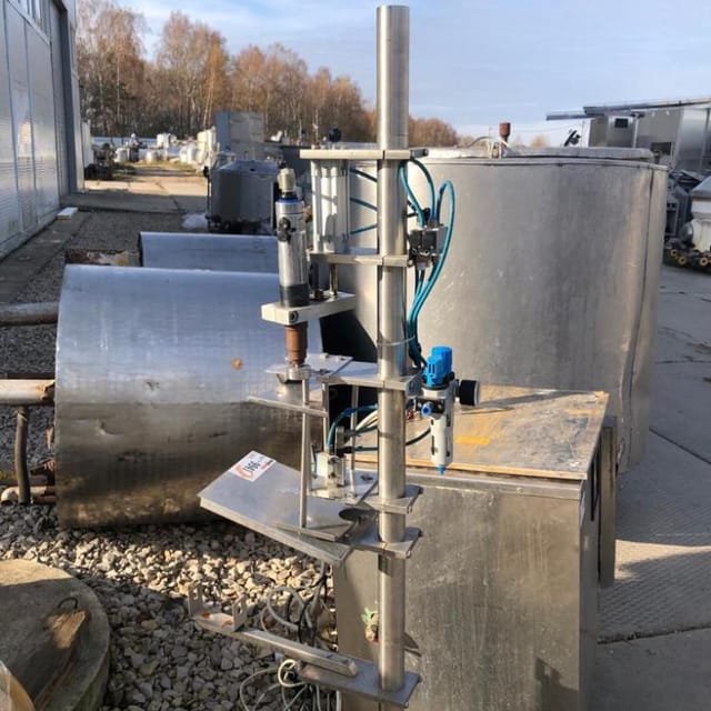 Линия розлива газ.воды в ПЭТ 700 бут/час инв.9936