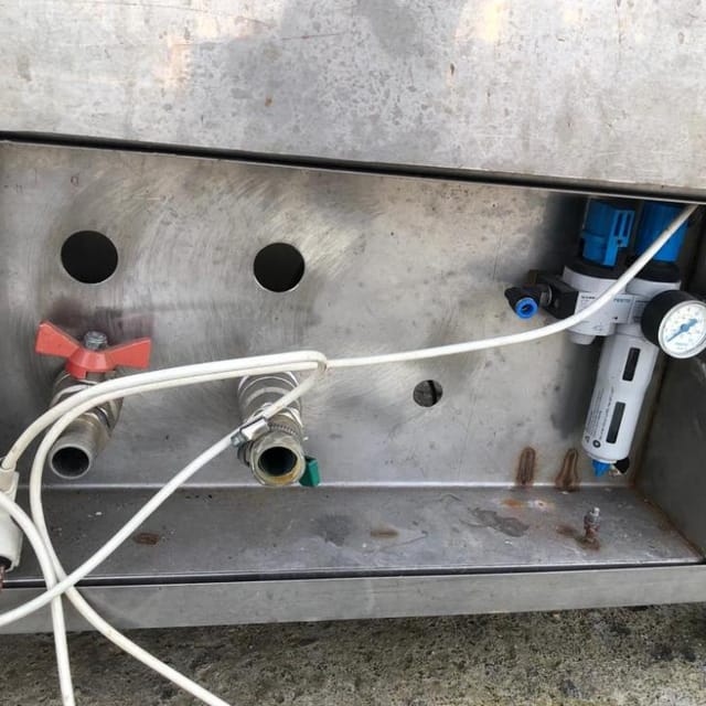 Линия розлива газ.воды в ПЭТ 700 бут/час инв.9936