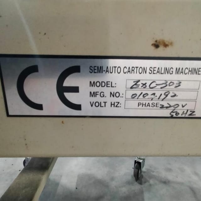 Полуавтомат для запечатывания картонных коробок инв.9191