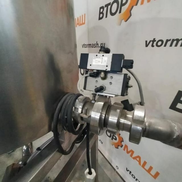 Емкость накопительная 90л инв.9181