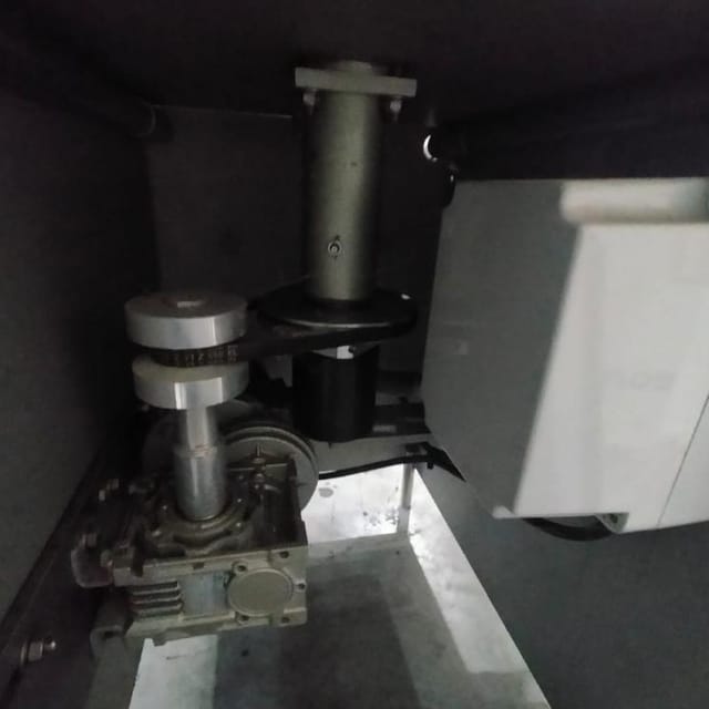 Линия розлива коньяка, полуавтомат, производительность до 700 бут/час - 0,5л инв.9915