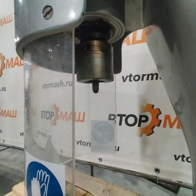 Укупор винтовой пробкой инв.9180