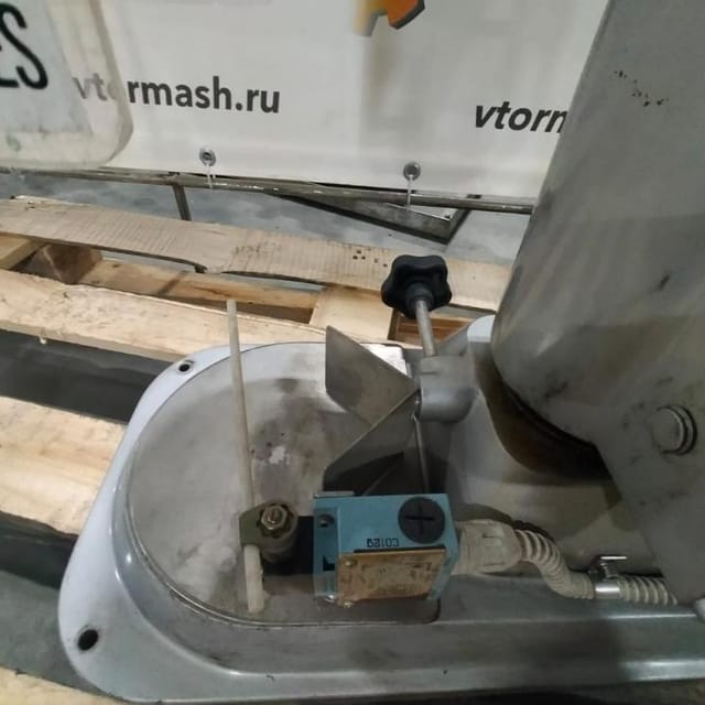 Укупор винтовой пробкой инв.9180