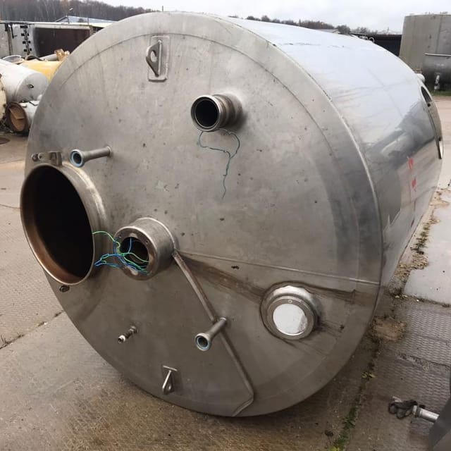 Емкость с рубашкой 3200л инв.11126