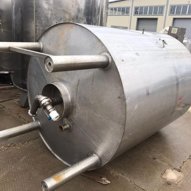 Емкость с рубашкой 3200л инв.11126