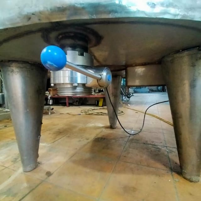 Емкость ОПБ 1000л с ТЭНом инв.8699