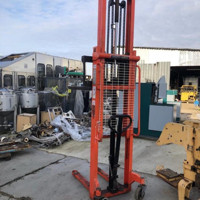 Штабелер capacity 1000 kgs инв.9945