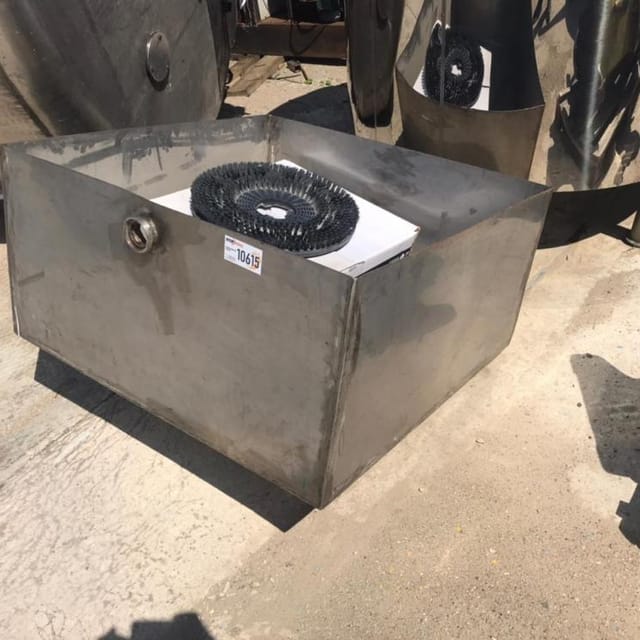 Накопительный бак 100 л инв.10615