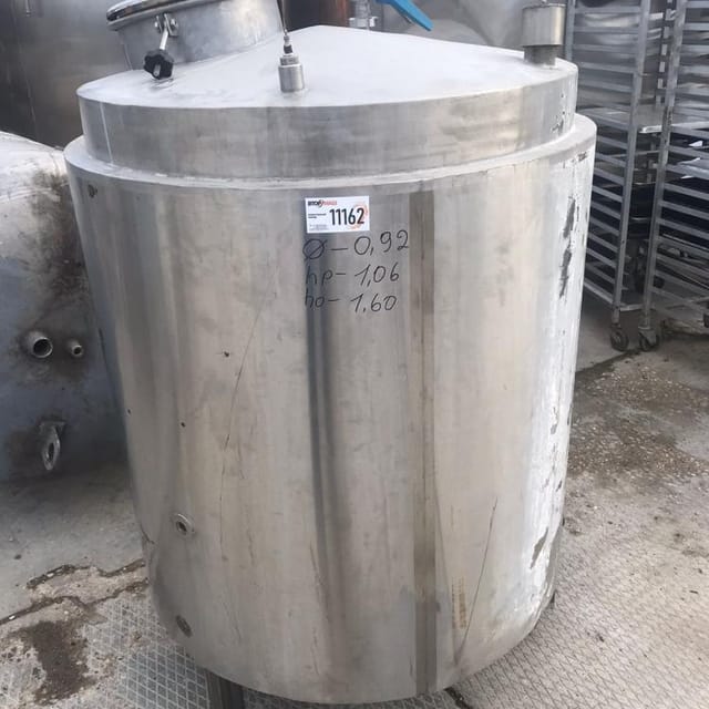 Емкость термос 700л инв.11162