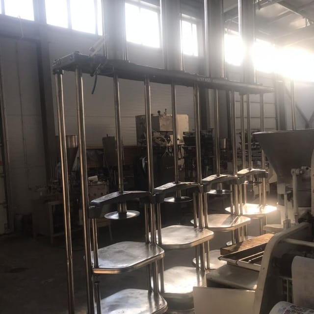 Пресс для сыра площадки из чугуна Е8-ОПГ инв.5776