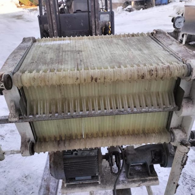 Фильтр-пресс В9-ВФС/423-56, пластины полипропилен 40Х40, ручной зажим инв.8546