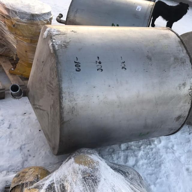Емкость одностенная 700л инв.11185